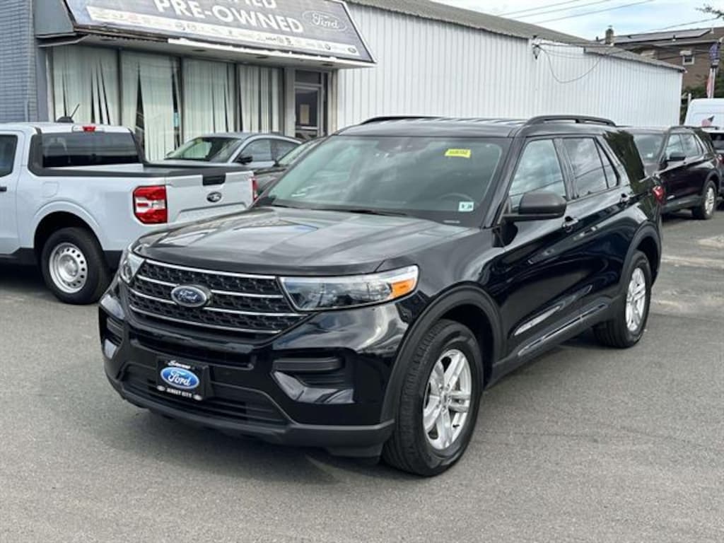 Used 2023 Ford Explorer XLT