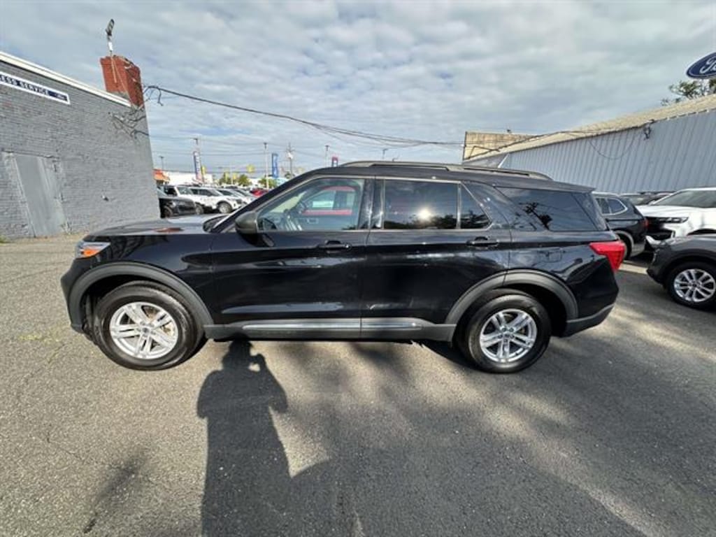 Used 2022 Ford Explorer XLT