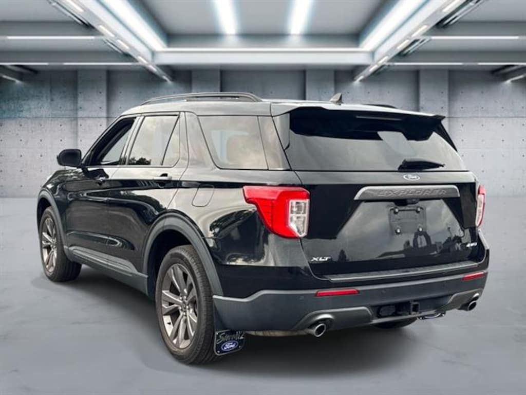 Certified 2023 Ford Explorer XLT