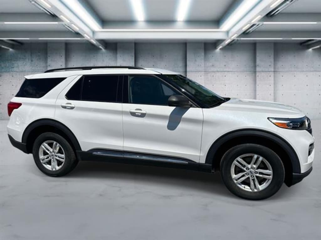 Used 2023 Ford Explorer XLT