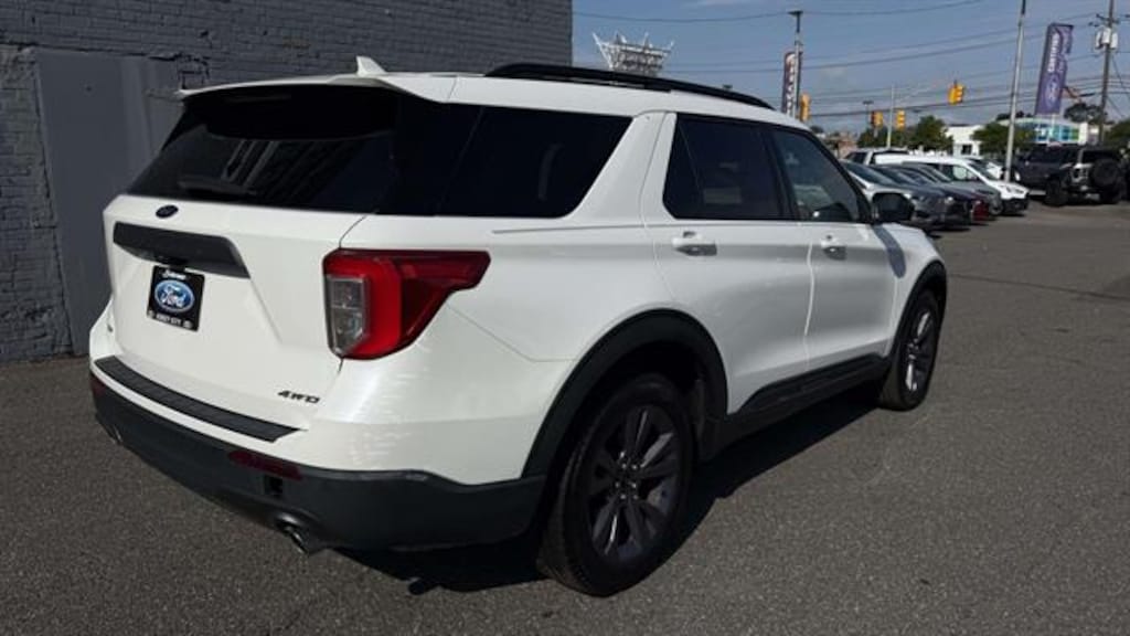 Certified 2023 Ford Explorer XLT