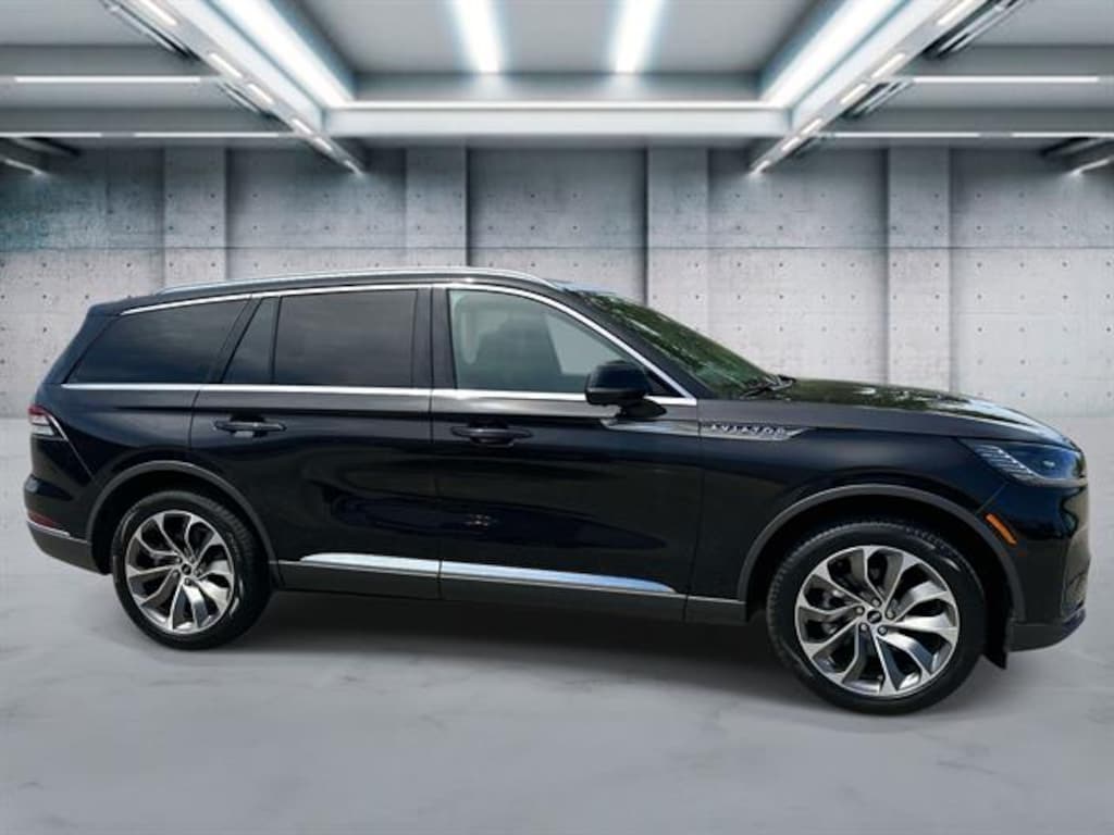 Used 2025 Lincoln Aviator Reserve