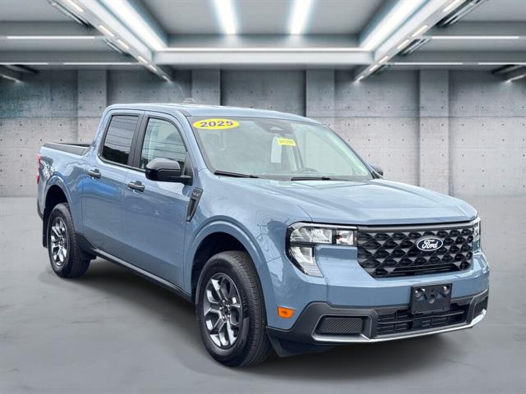 Certified 2025 Ford Maverick XLT