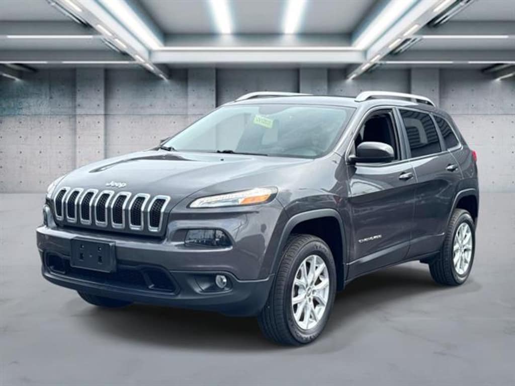 Used 2017 Jeep Cherokee Latitude