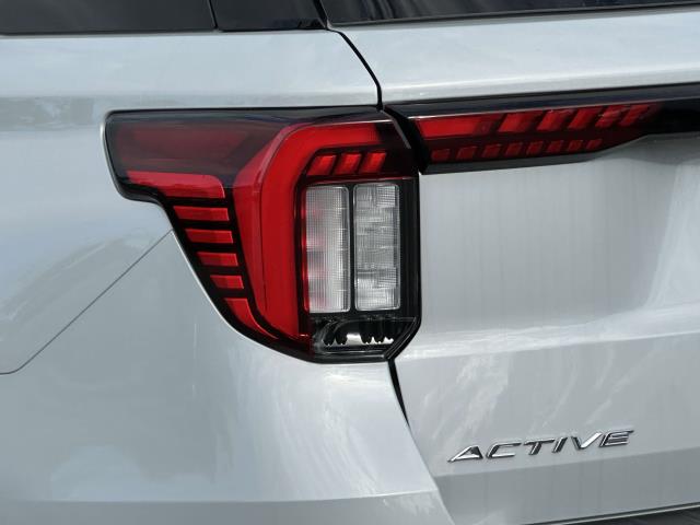 2026 Ford Explorer Active - Photo 8
