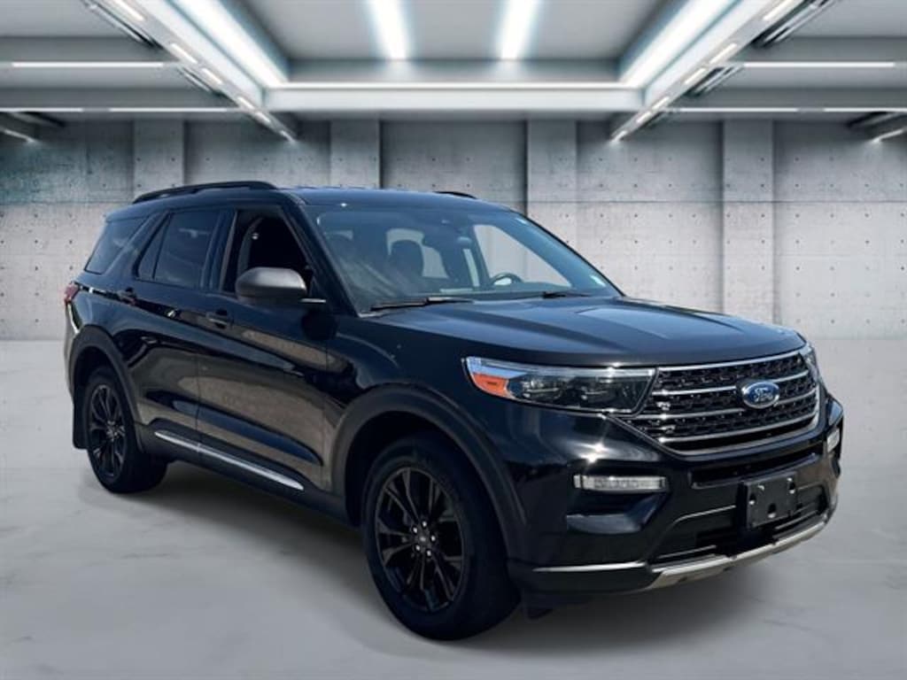 Used 2023 Ford Explorer XLT