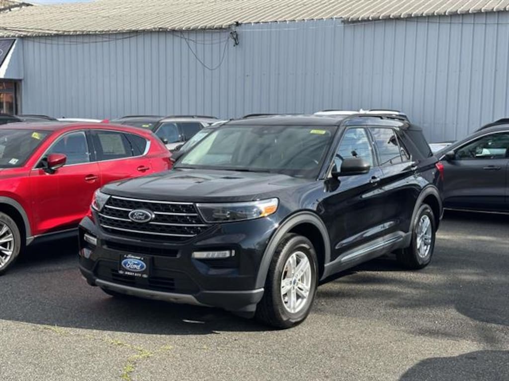 Used 2022 Ford Explorer XLT