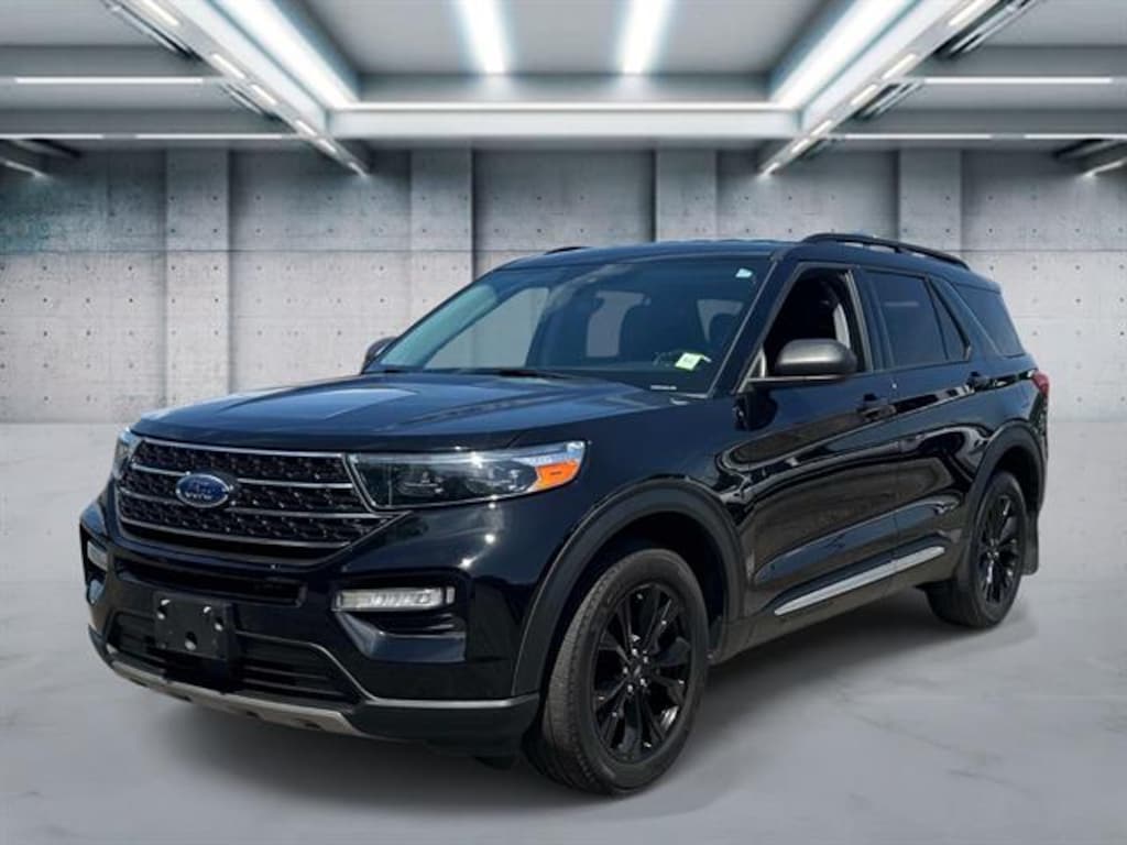 Used 2023 Ford Explorer XLT