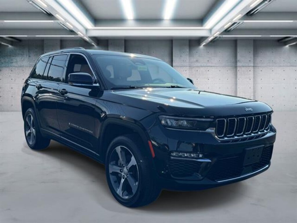 Used 2023 Jeep Grand Cherokee Limited