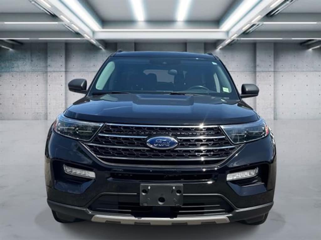 Used 2023 Ford Explorer XLT