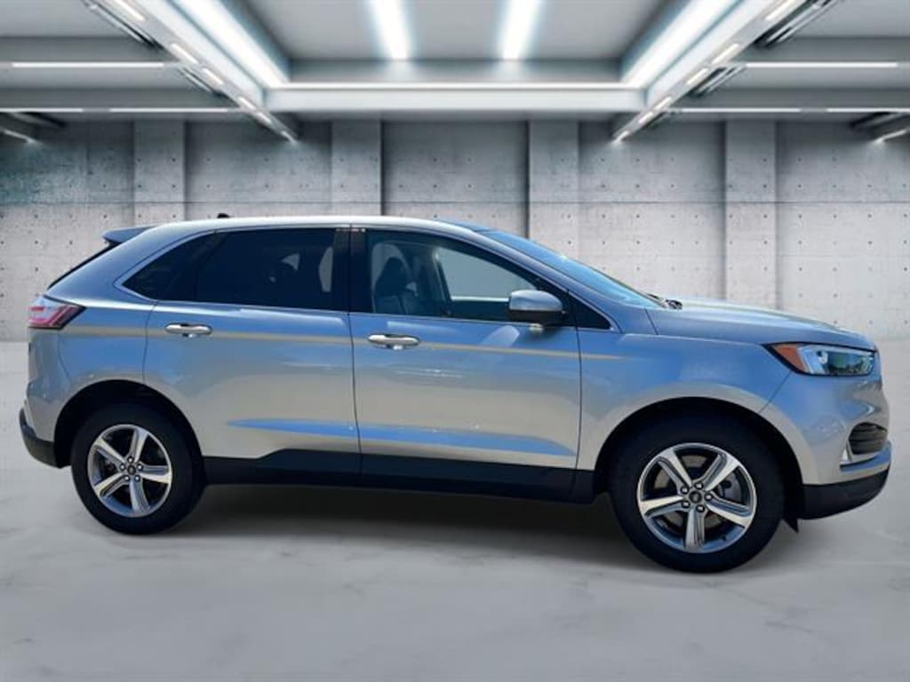 Used 2023 Ford Edge SEL