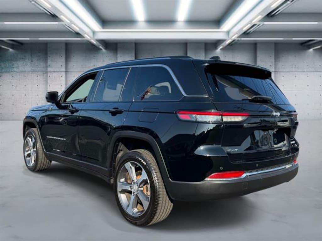 Used 2023 Jeep Grand Cherokee Limited