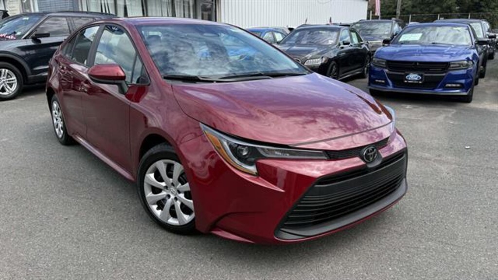 Used 2025 Toyota Corolla LE