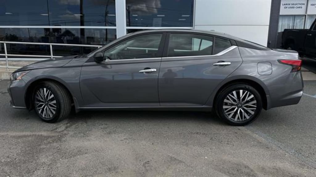 Certified 2025 Nissan Altima 2.5 SV