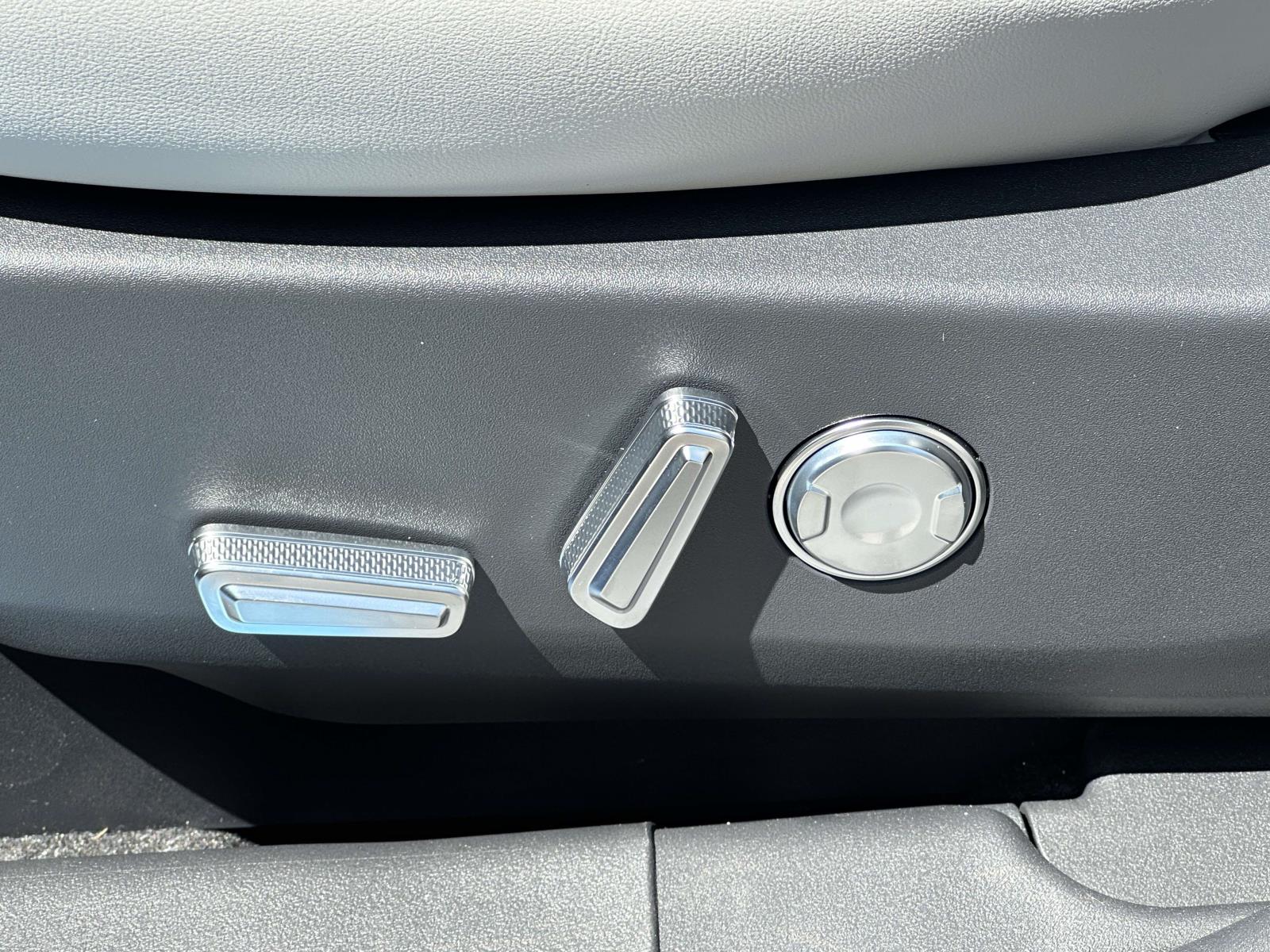 2026 Lincoln Nautilus Premiere - Photo 12