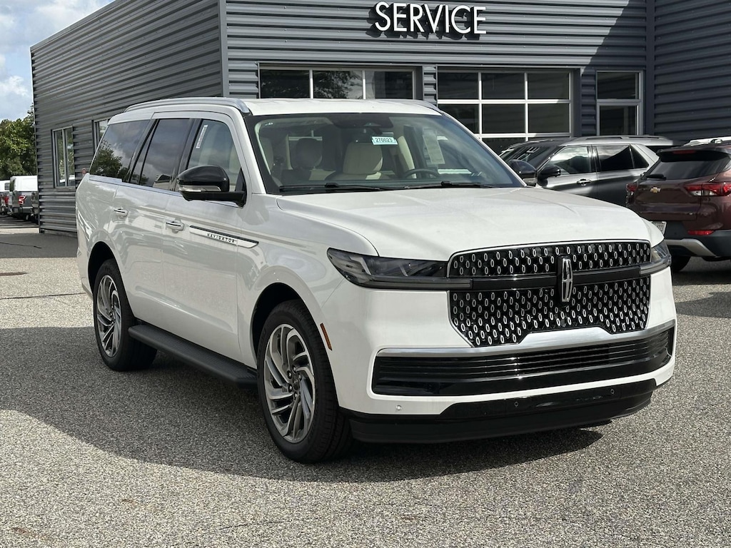 New 2027 Lincoln Navigator Premiere SUV