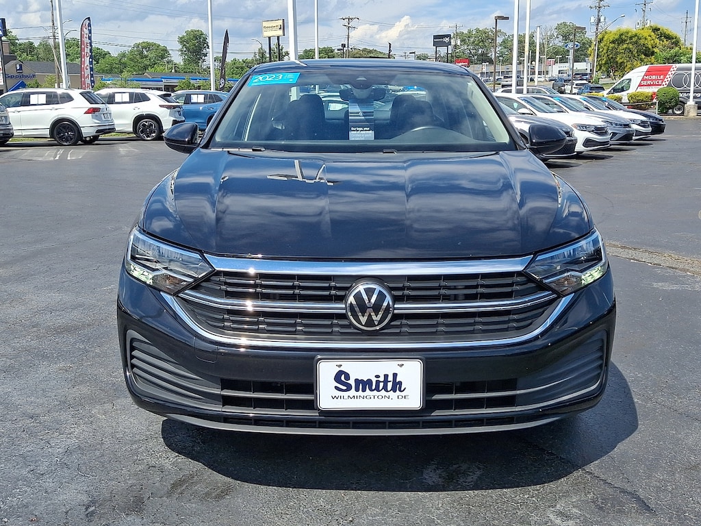 Certified 2023 Volkswagen Jetta 1.5T SE Sedan
