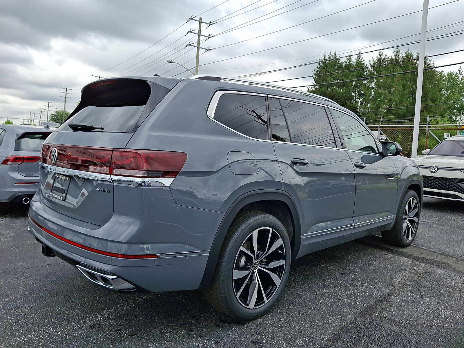 New 2026 Volkswagen Atlas SEL Premium R-Line SUV