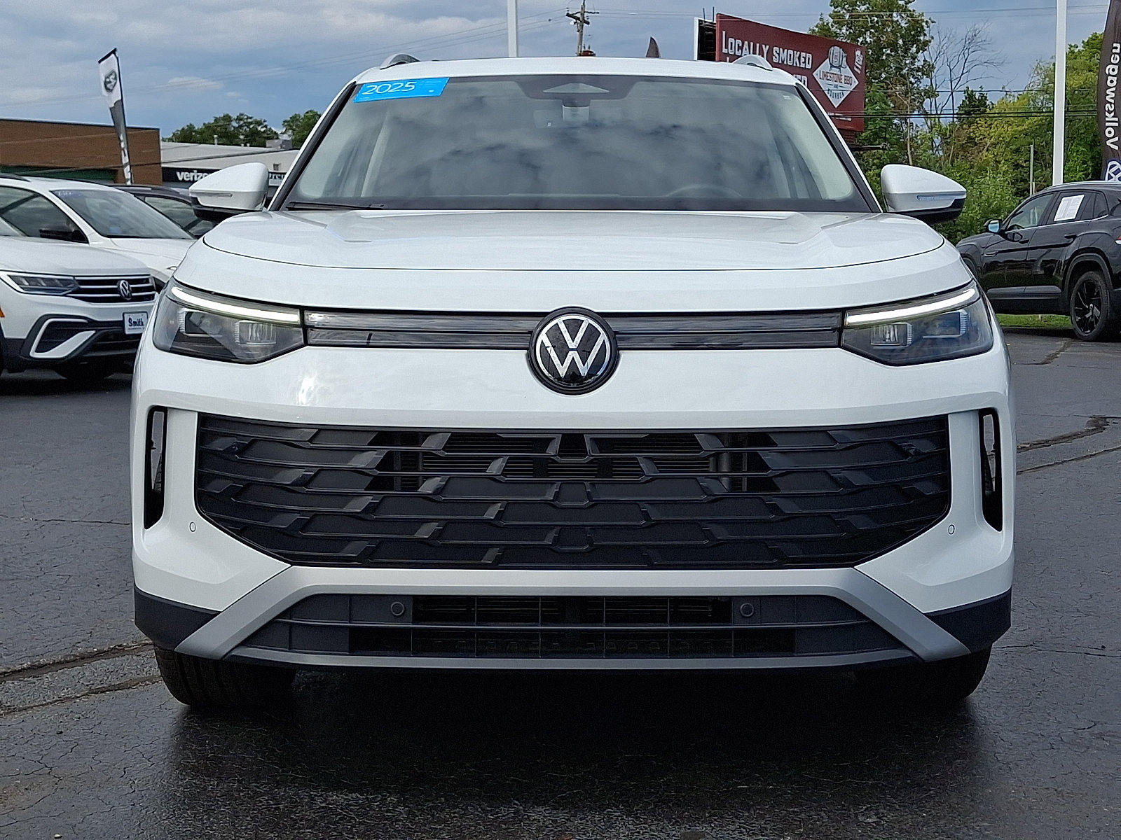 Used 2025 Volkswagen Tiguan 2.0T SE SUV