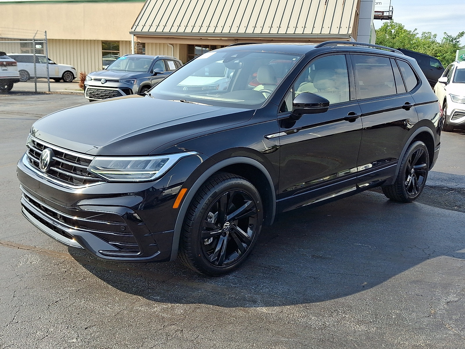 Certified 2024 Volkswagen Tiguan 2.0T SE R-Line Black SUV