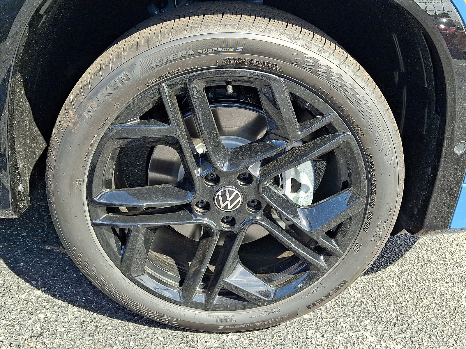 New 2026 Volkswagen Tiguan SE R-Line Black SUV