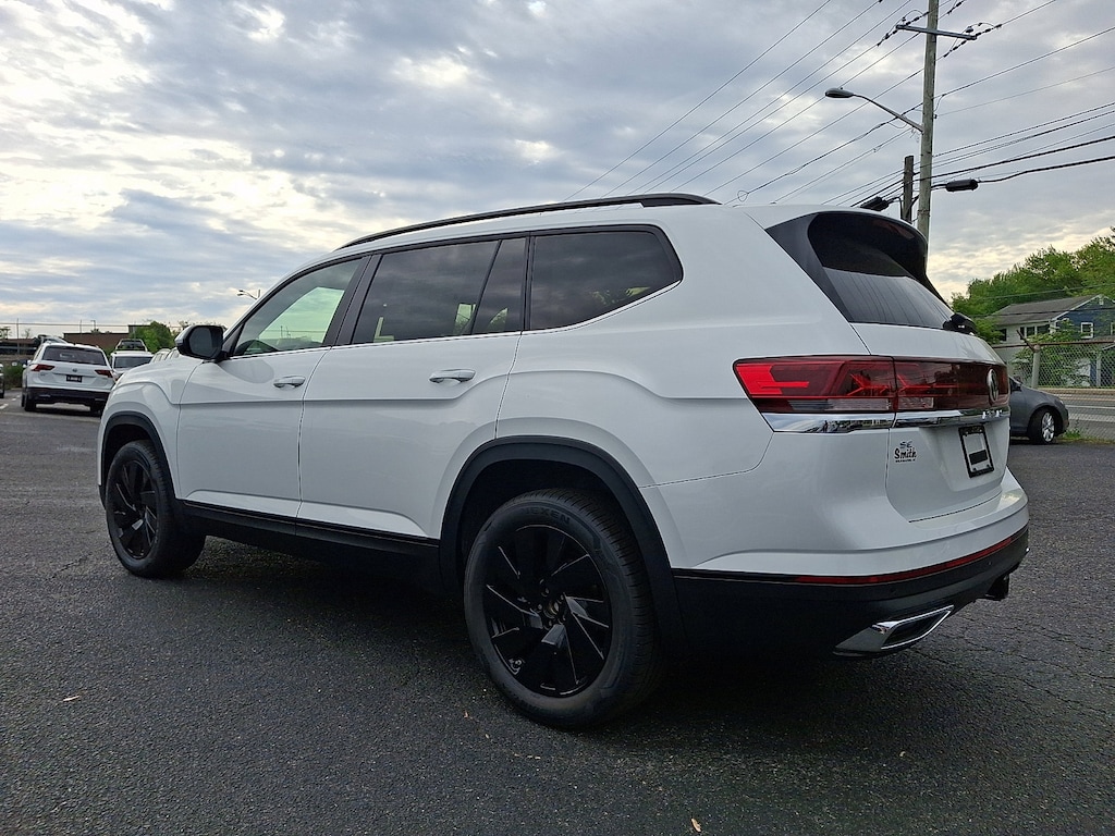 New 2026 Volkswagen Atlas SE w/Technology SUV