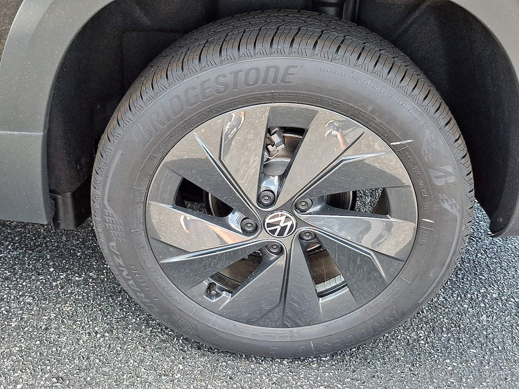 New 2027 Volkswagen Taos 1.5T S SUV