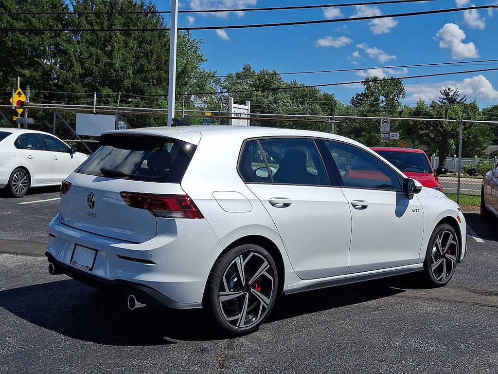 New 2026 Volkswagen Golf GTI SE Hatchback