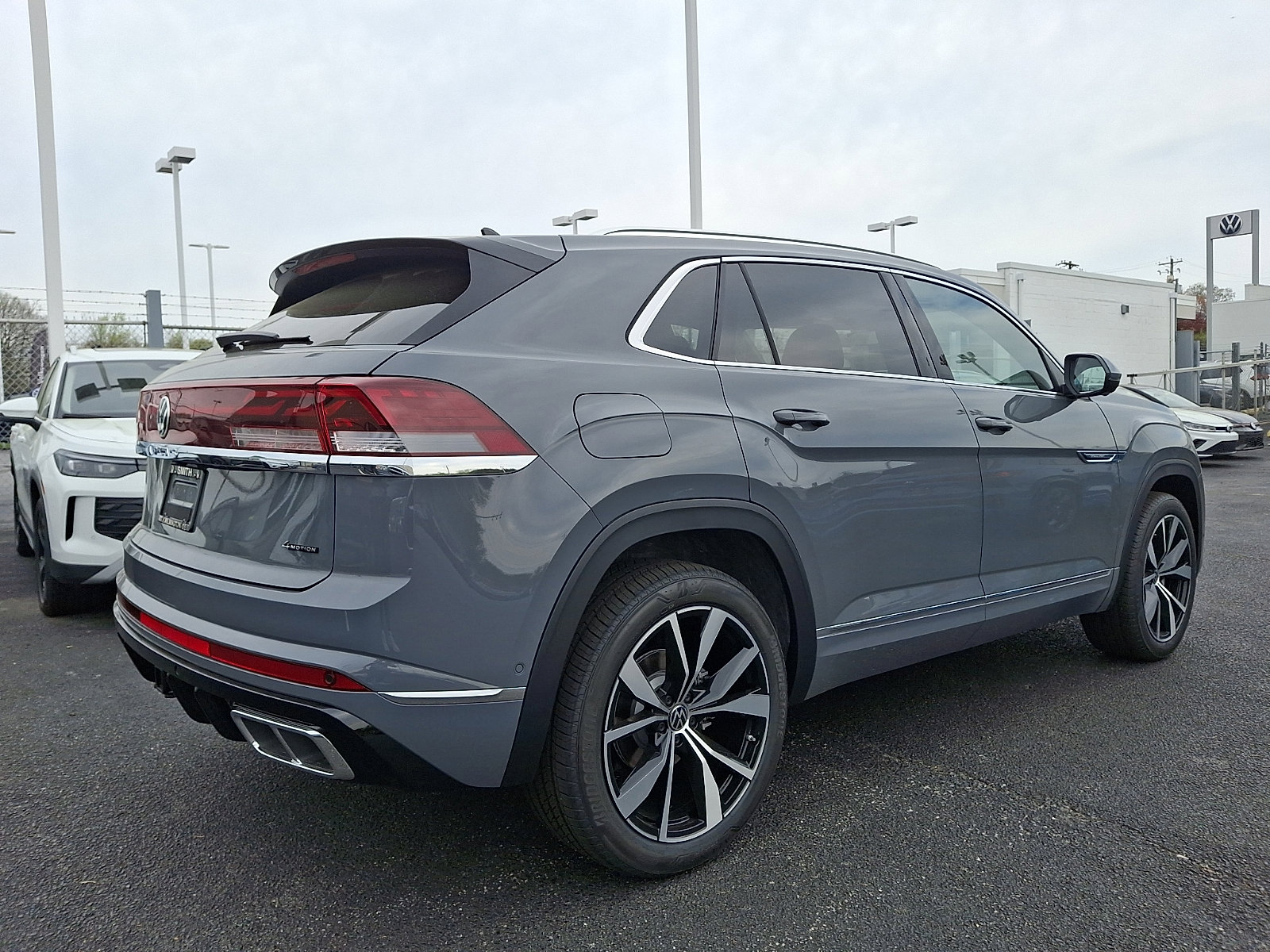 New 2026 Volkswagen Atlas Cross Sport SEL Premium R-Line SUV