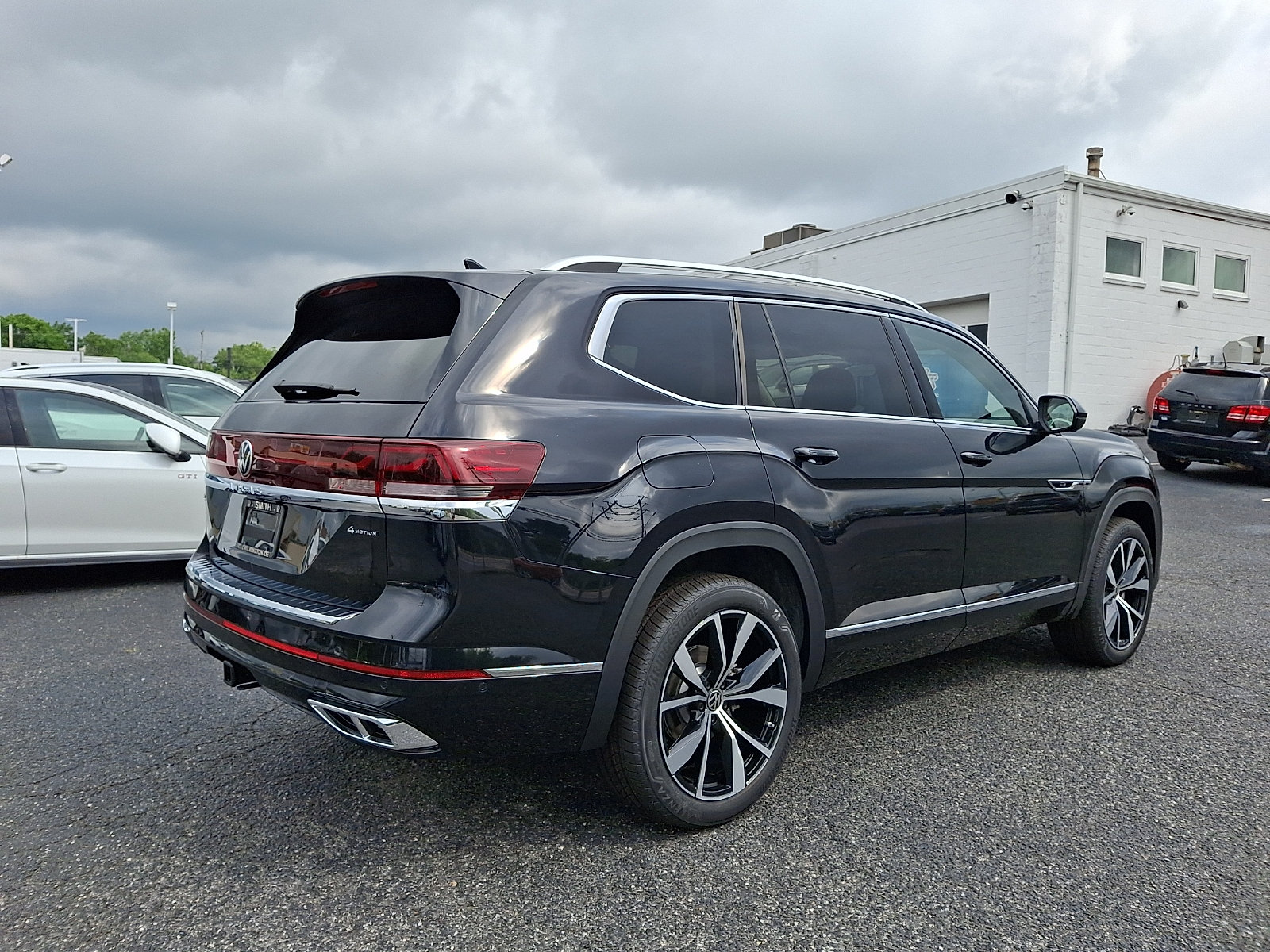 New 2026 Volkswagen Atlas SEL Premium R-Line SUV