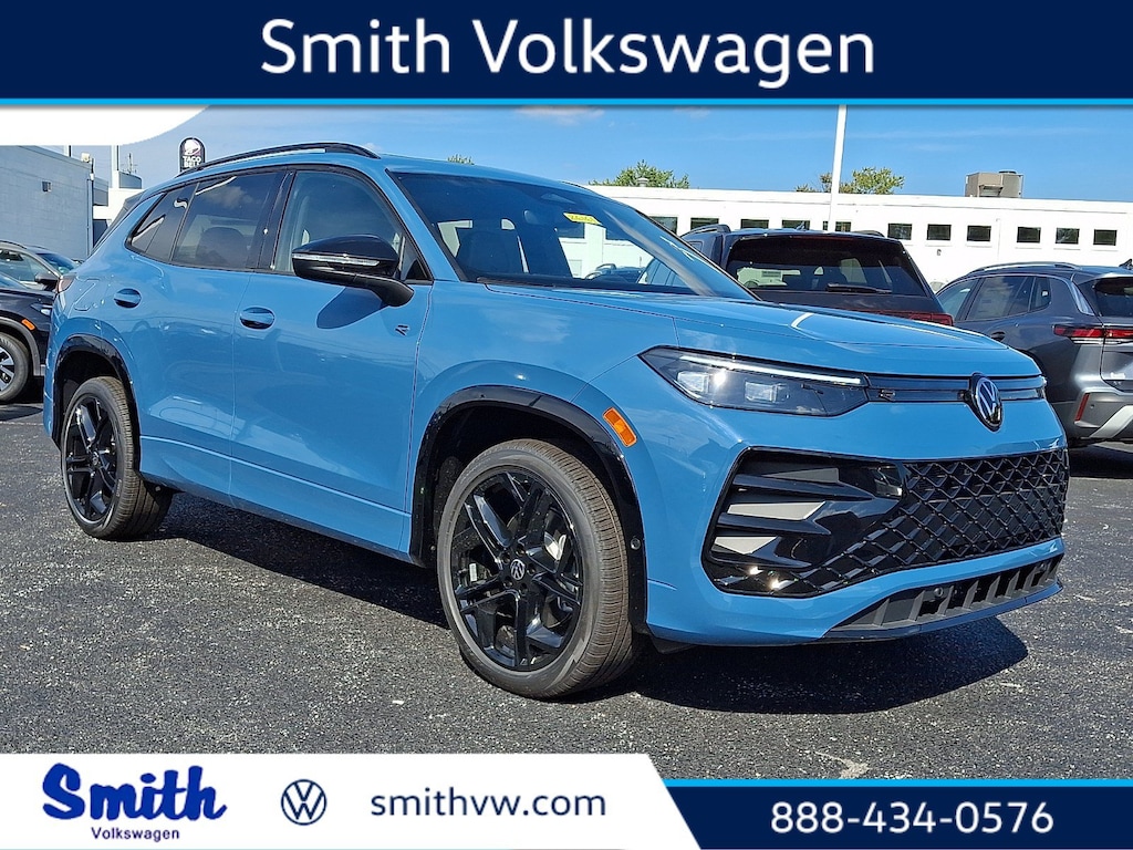 New 2026 Volkswagen Tiguan SE R-Line Black SUV