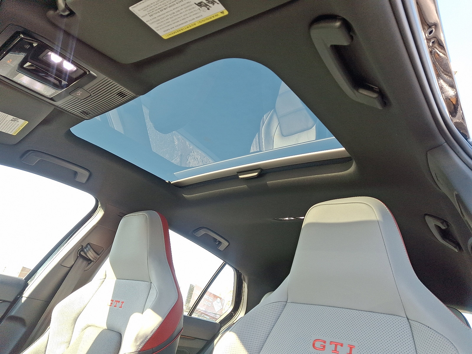 2026 Volkswagen Golf GTI SE - Photo 10
