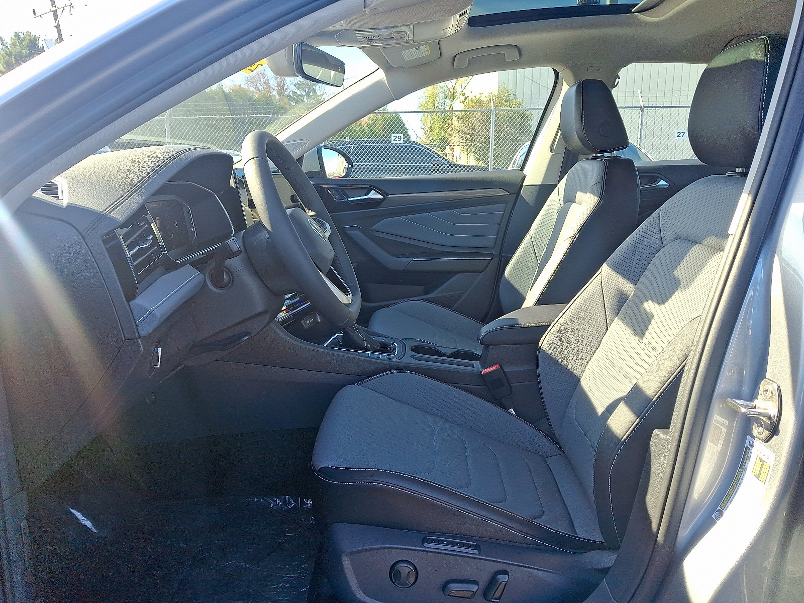 2026 Volkswagen Jetta SEL - Photo 9