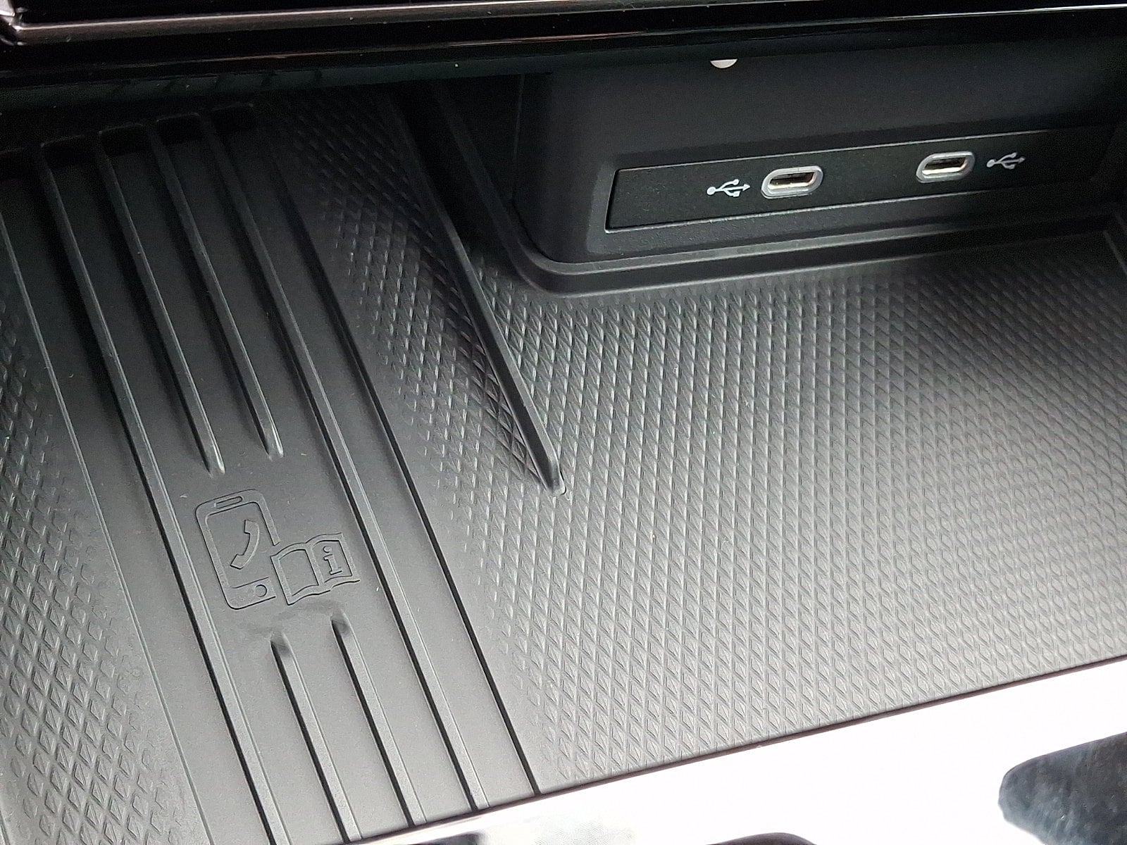 2026 Volkswagen Atlas SE w/Tech - Photo 16
