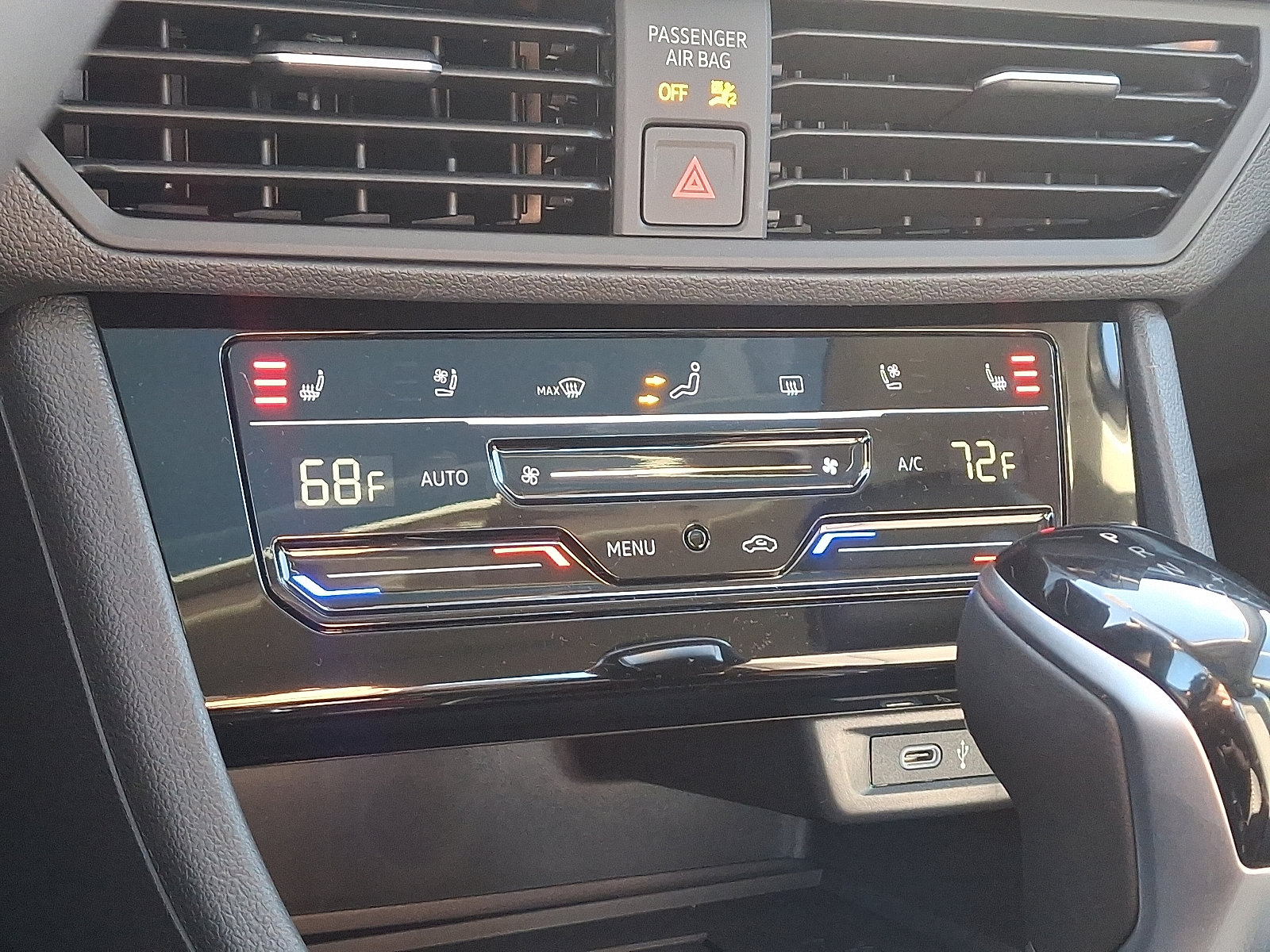 2026 Volkswagen Jetta SEL - Photo 12