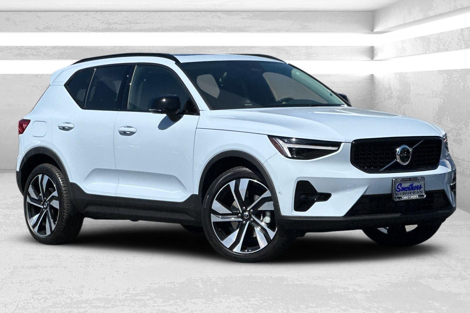 2026 Volvo XC40 SUV V22459