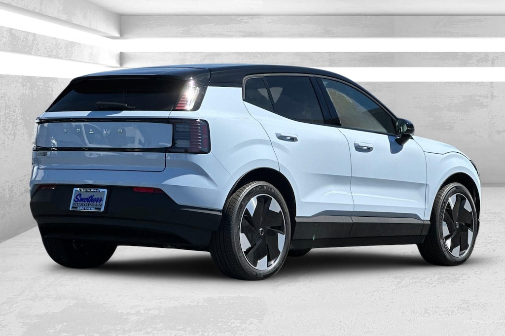 New 2026 Volvo EX30 Twin Motor Plus SUV