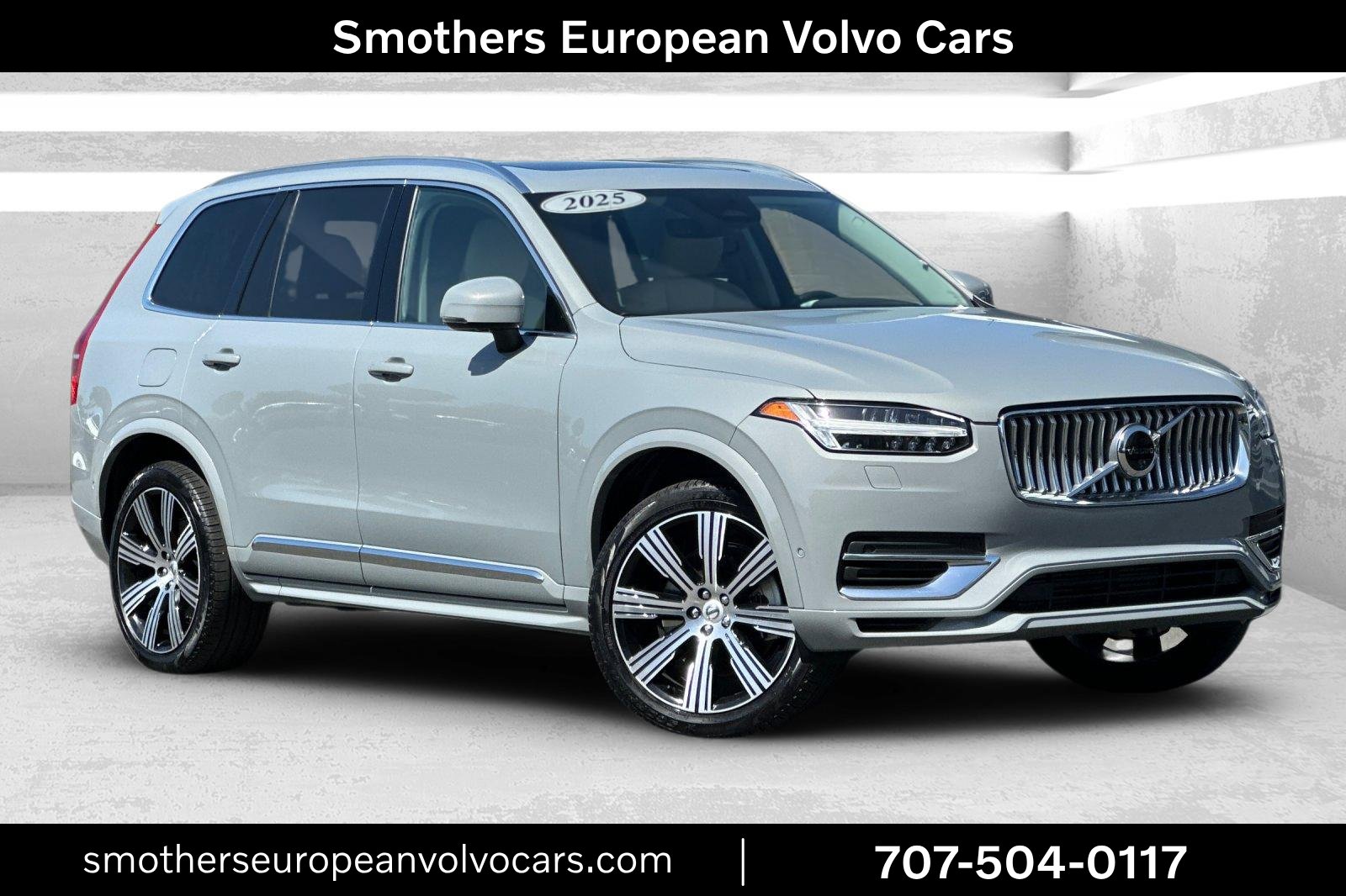 2025 Volvo XC90 Plug-In Hybrid