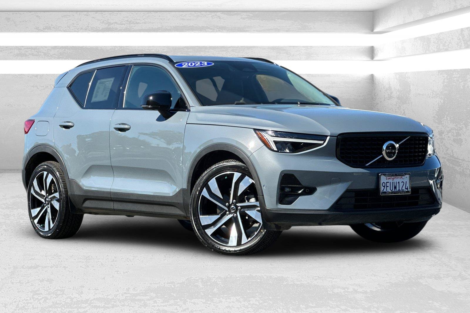 2023 Volvo XC40
