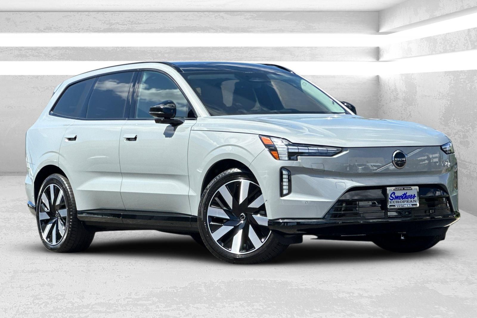  Volvo EX90