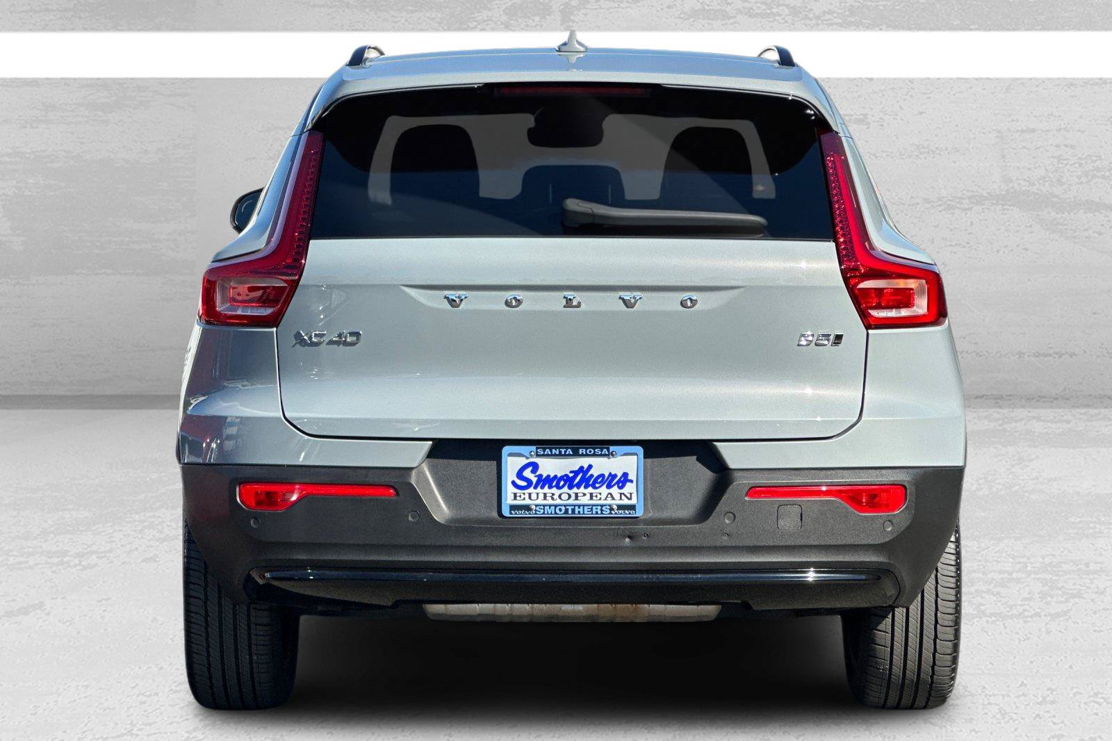 Certified 2024 Volvo XC40 B5 Plus Dark Theme SUV