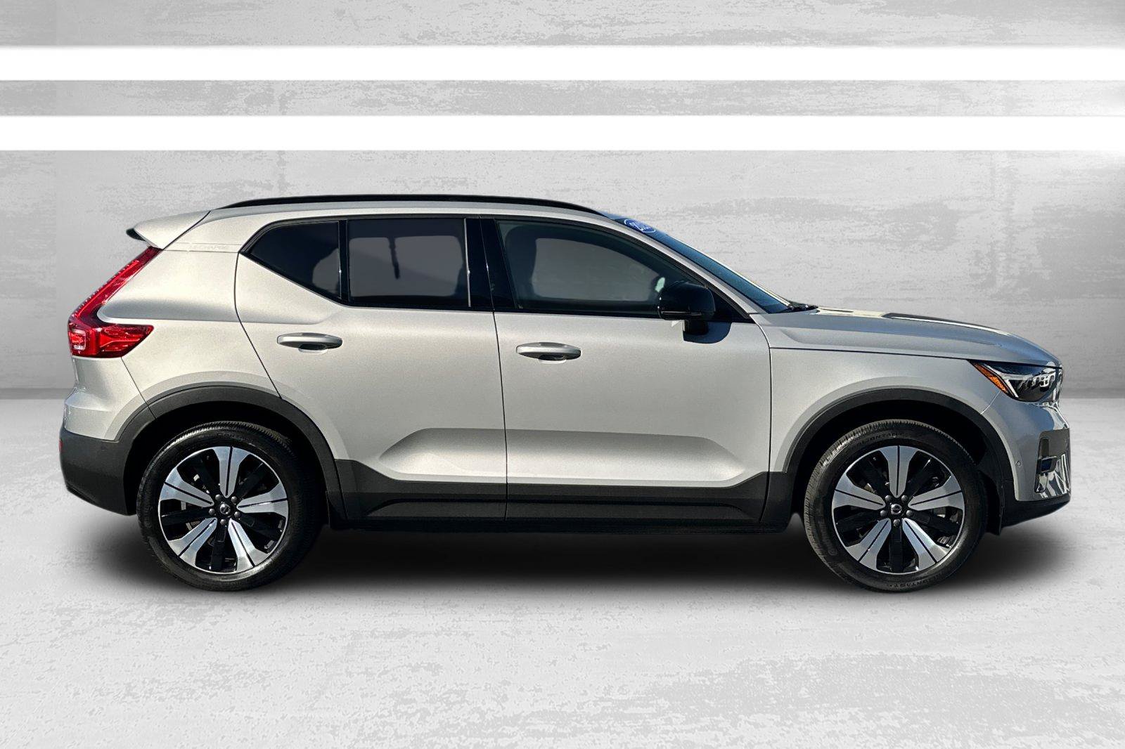 Certified 2023 Volvo XC40 Recharge Pure Electric Twin Plus SUV