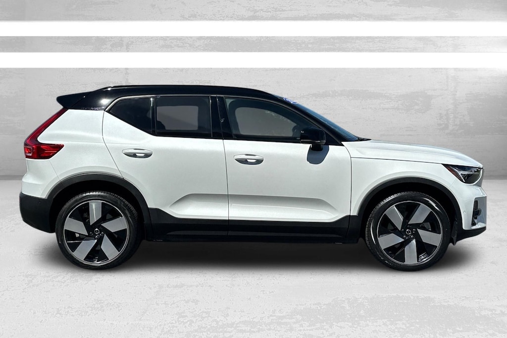Certified 2023 Volvo XC40 Recharge Pure Electric Ultimate SUV