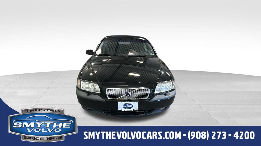 2000 Volvo S80 Base