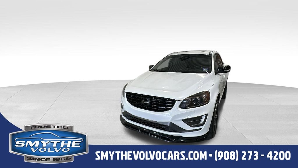 2016 Volvo XC60 T6 R-Design