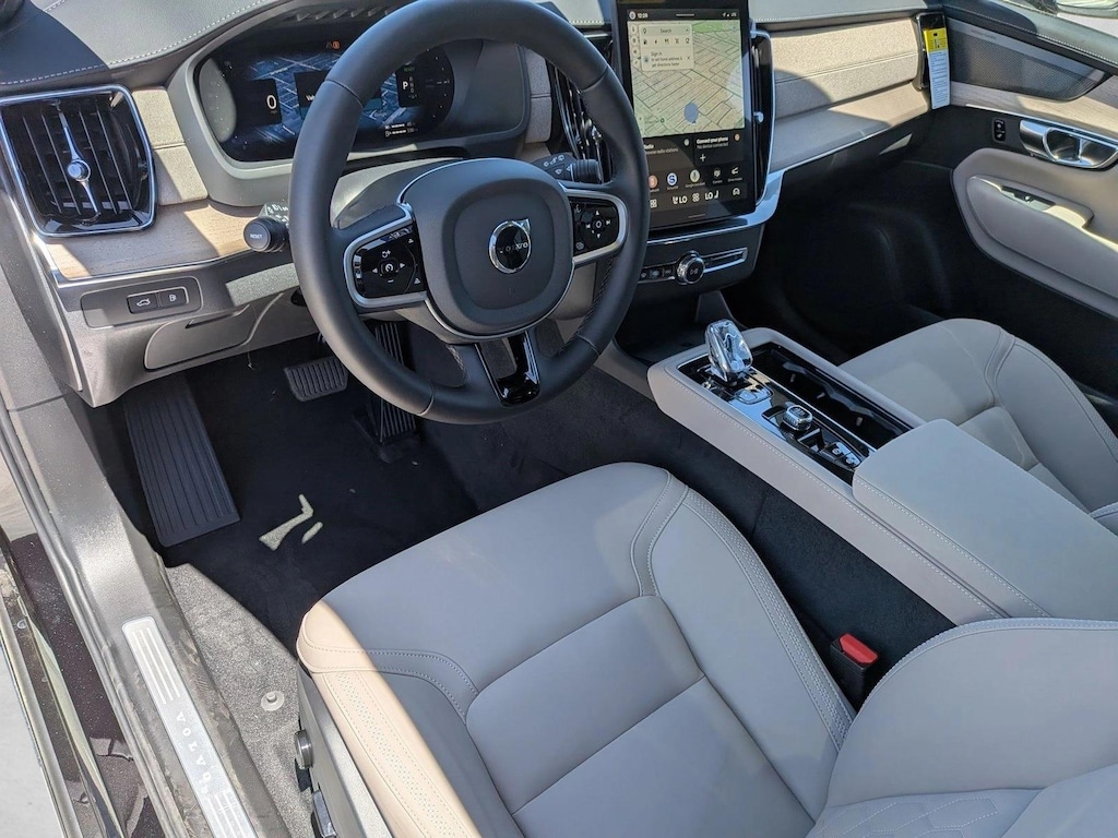 New 2026 Volvo XC90 Plug-In Hybrid Plus Sport Utility