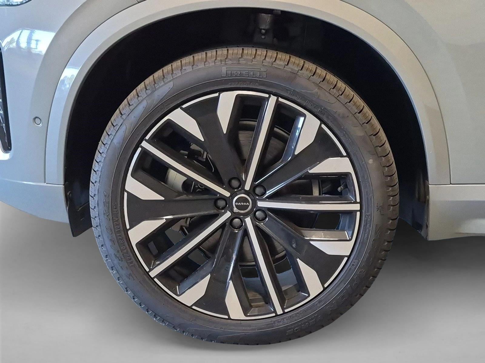 2026 Volvo XC90 Ultra - Photo 10