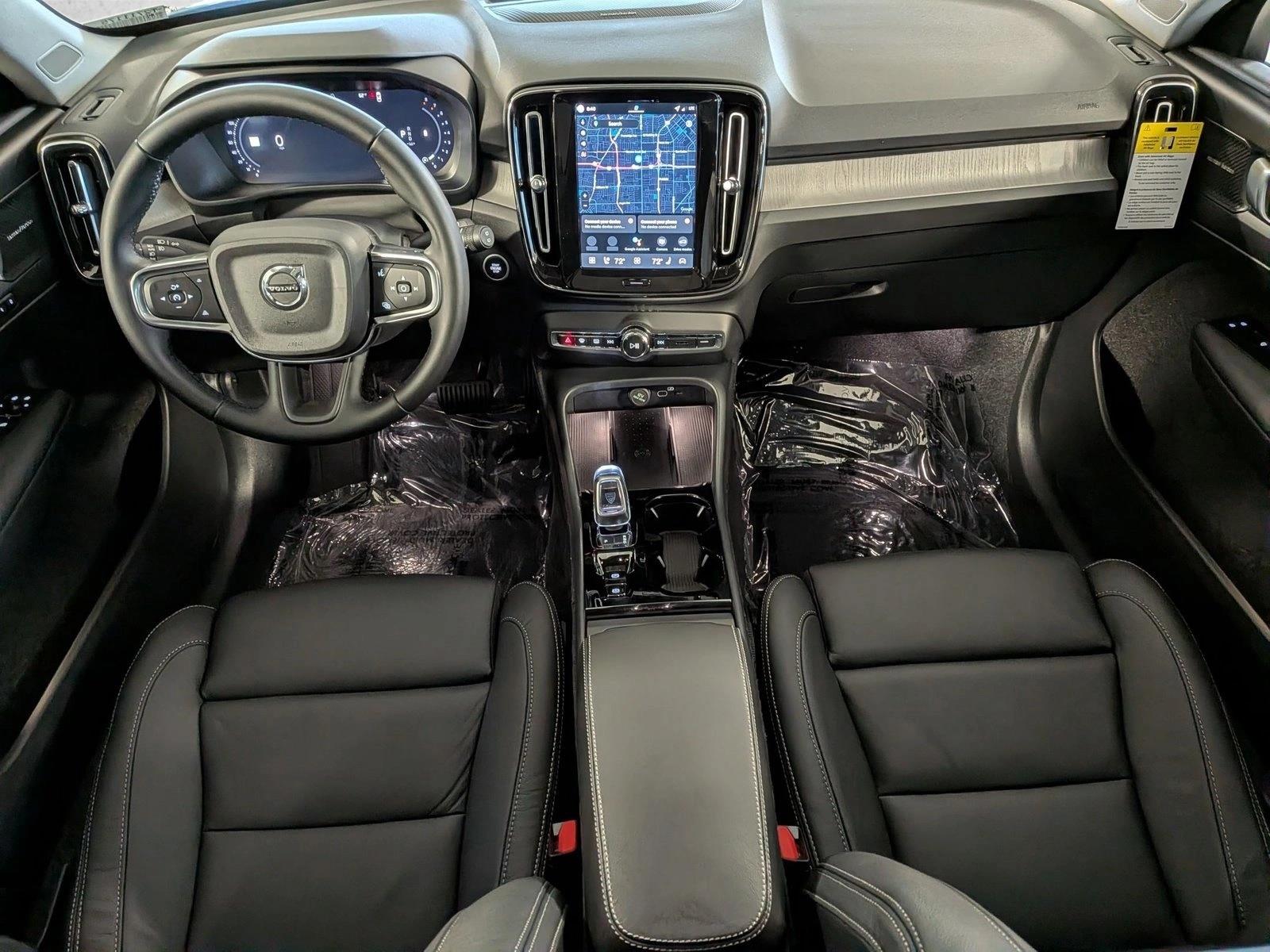 2026 Volvo XC40 Ultra - Photo 18