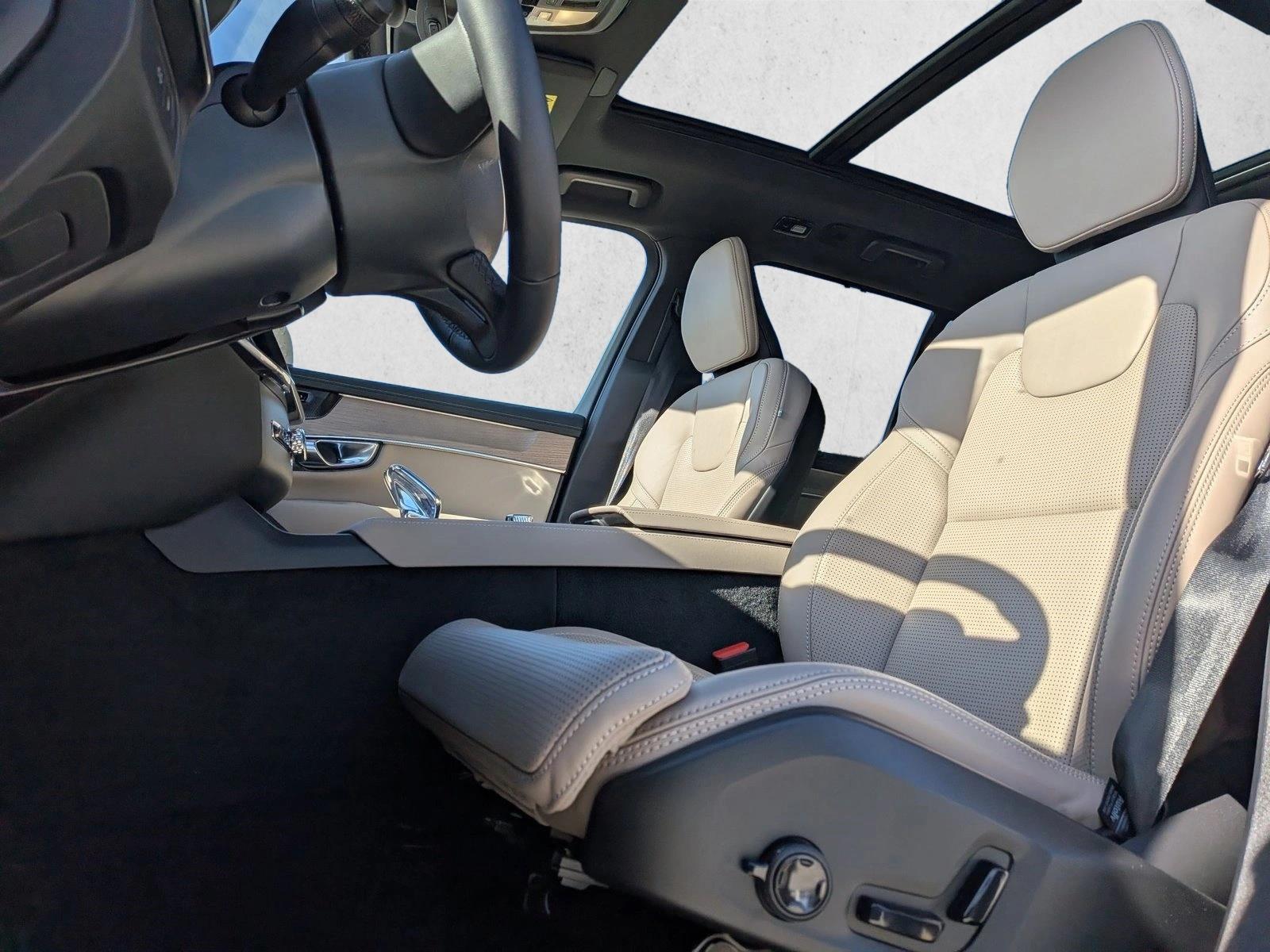 New 2026 Volvo XC90 plug-in hybrid Ultra SUV