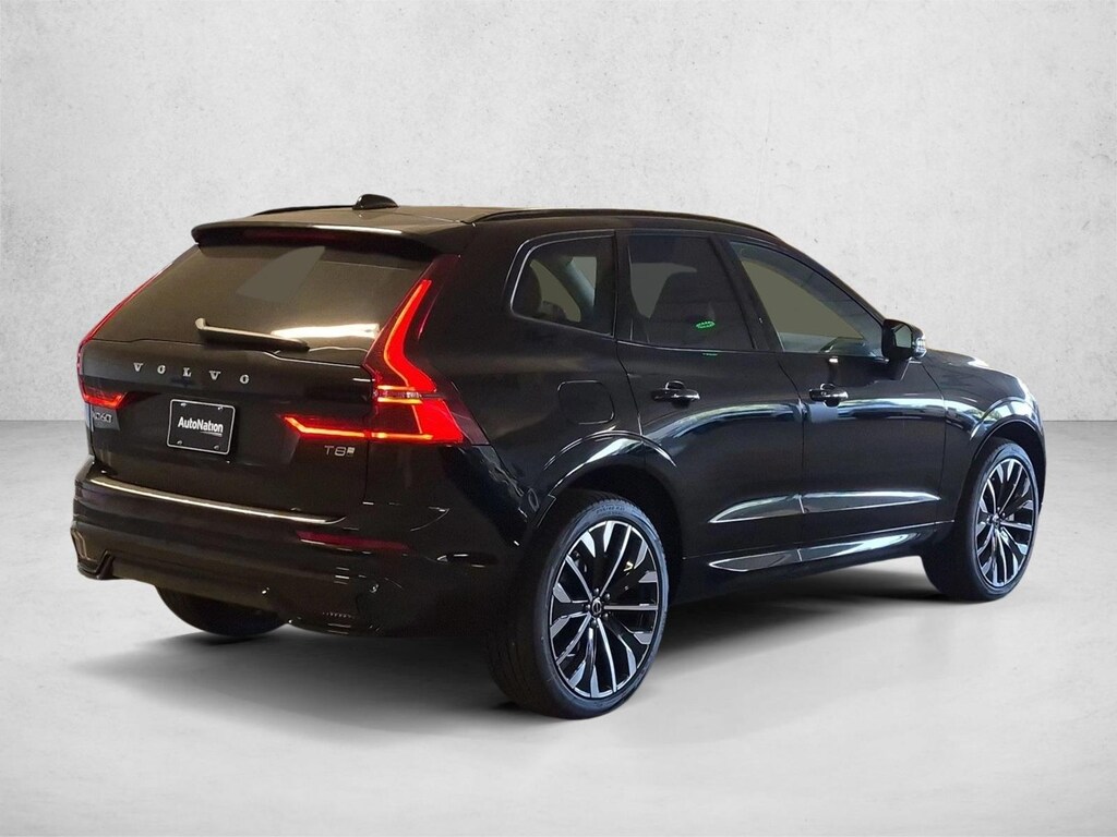 New 2027 Volvo XC60 plug-in hybrid Ultra SUV
